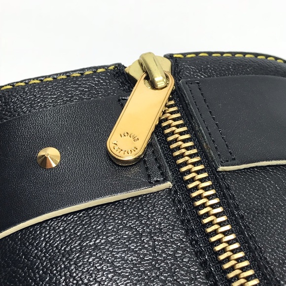 LOUIS VUITTON • Suhali Studded Boot • Authentic 40 - Picture 4 of 8